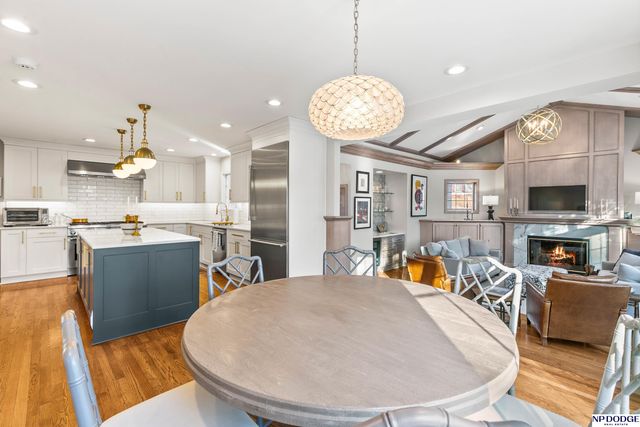 8707 Woolworth Avenue, Omaha, NE 68124