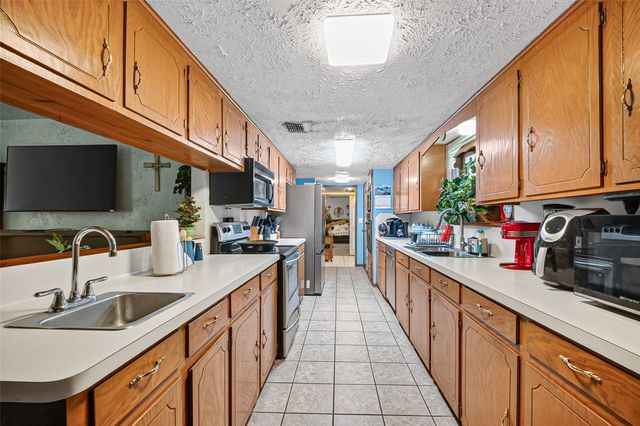 4310 Luella Avenue, Deer Park, TX 77536
