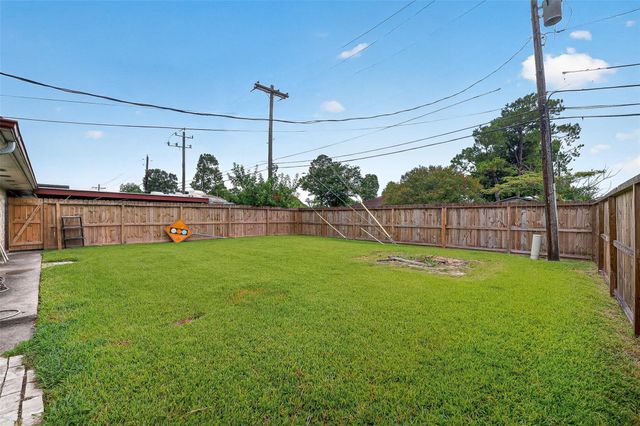 4310 Luella Avenue, Deer Park, TX 77536