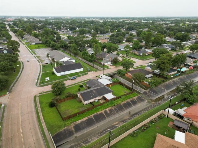 4310 Luella Avenue, Deer Park, TX 77536