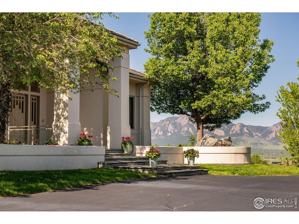 160 Ponderosa Dr, Boulder, CO 80303