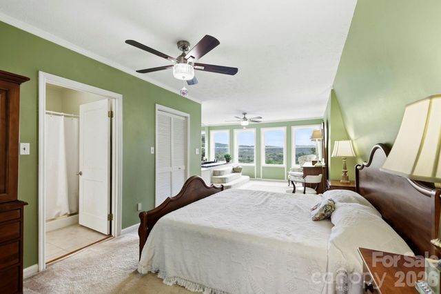 16 Audubon Drive, Asheville, NC 28804