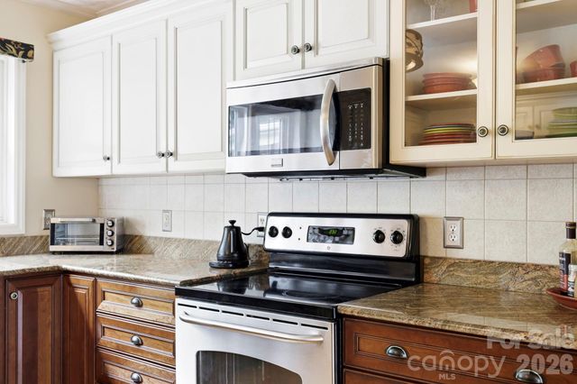 16 Audubon Drive, Asheville, NC 28804