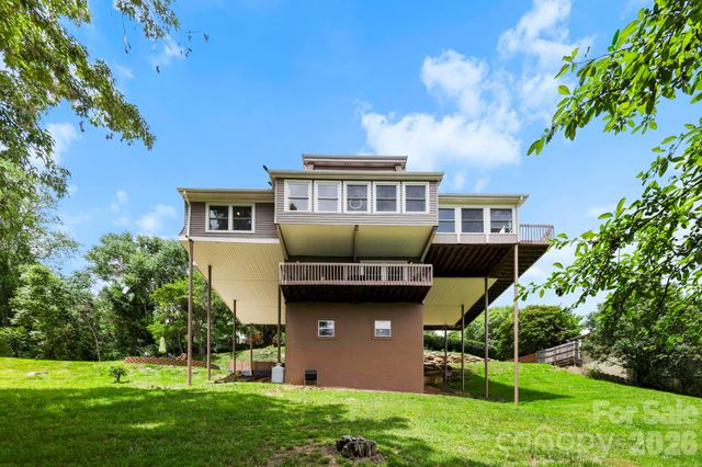 16 Audubon Drive, Asheville, NC 28804