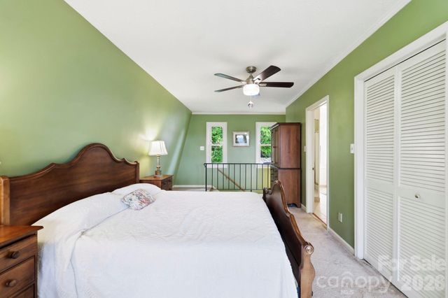 16 Audubon Drive, Asheville, NC 28804