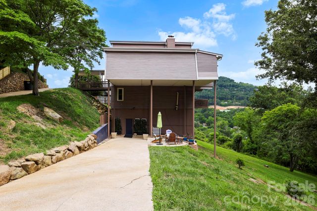 16 Audubon Drive, Asheville, NC 28804