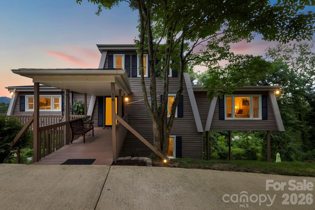 16 Audubon Drive, Asheville, NC 28804