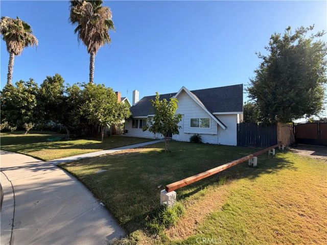 3205 Durrwood, Bakersfield, CA 93304