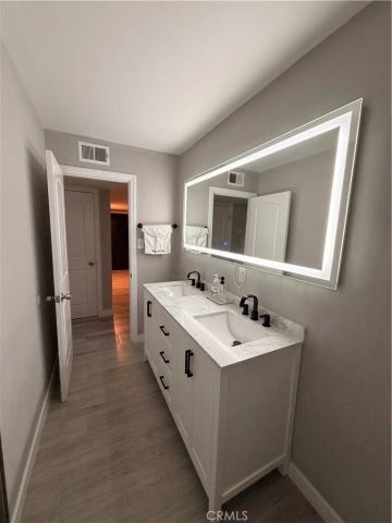 3205 Durrwood, Bakersfield, CA 93304