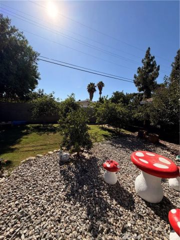 3205 Durrwood, Bakersfield, CA 93304