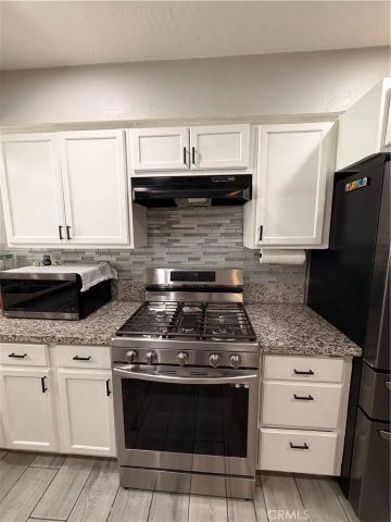 3205 Durrwood, Bakersfield, CA 93304