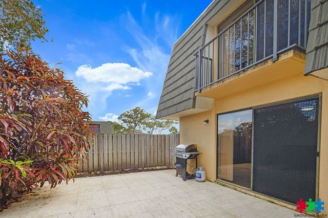 1704 17th Way, West Palm Beach, FL 33407