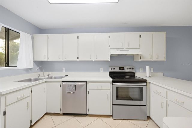 6033 34TH STREET W 20, Bradenton, FL 34210