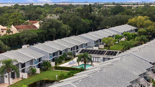 6033 34TH STREET W 20, Bradenton, FL 34210