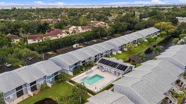 6033 34TH STREET W 20, Bradenton, FL 34210