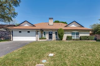 9904 Ivy Leaf Lane, Fort Worth, TX 76108