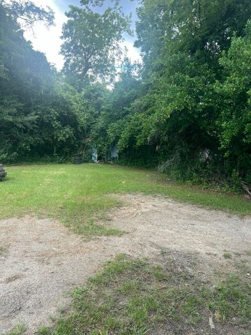 407 W Bartlette Street, Sumter, SC 29150