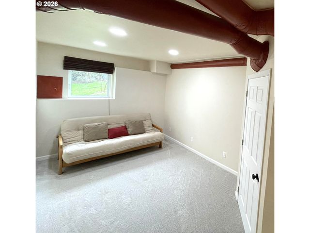 1945 SUNRISE Blvd, Eugene, OR 97405