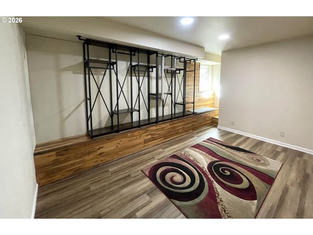 1945 SUNRISE Blvd, Eugene, OR 97405