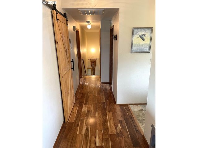 1945 SUNRISE Blvd, Eugene, OR 97405