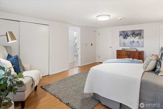 10044 12th Avenue NW, Seattle, WA 98177