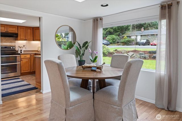 10044 12th Avenue NW, Seattle, WA 98177