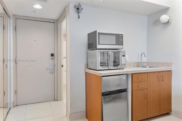 17375 Collins Avenue 1507, Sunny Isles Beach, FL 33160