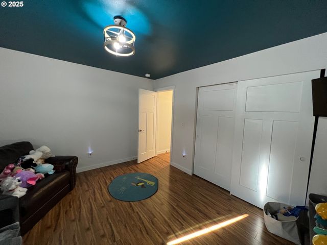16042 SPARKS Dr, La Pine, OR 97739
