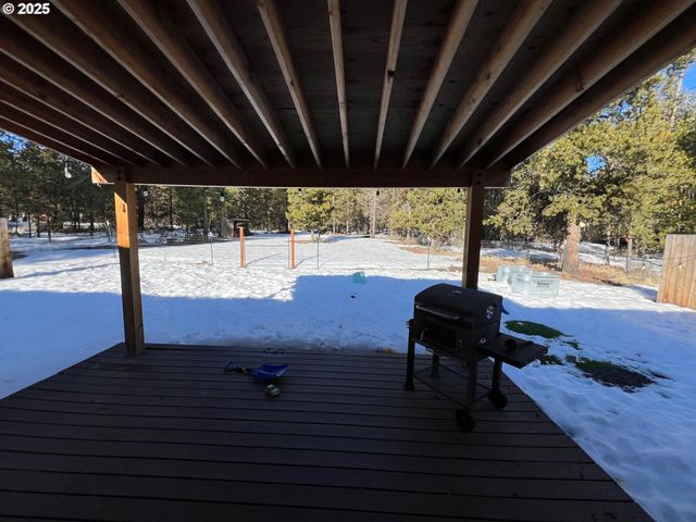 16042 SPARKS Dr, La Pine, OR 97739