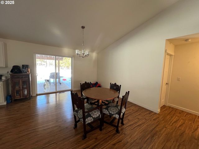 16042 SPARKS Dr, La Pine, OR 97739