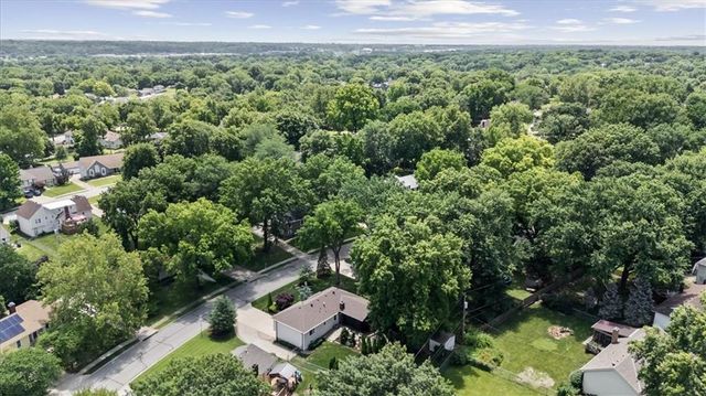 4706 Stearns Lane, Shawnee, KS 66203