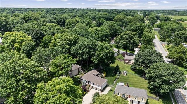 4706 Stearns Lane, Shawnee, KS 66203