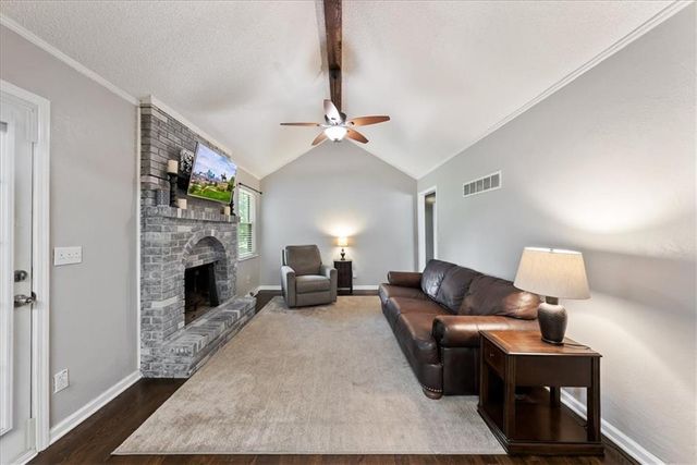 4706 Stearns Lane, Shawnee, KS 66203