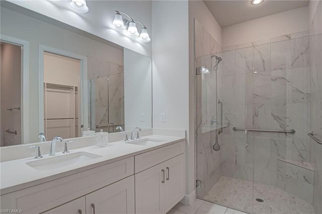 9087 Saint Lucia DR, Naples, FL 34114