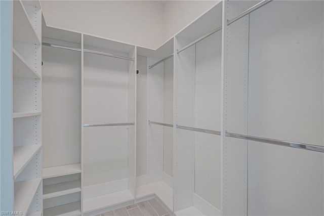 9087 Saint Lucia DR, Naples, FL 34114