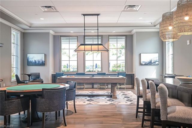 9087 Saint Lucia DR, Naples, FL 34114