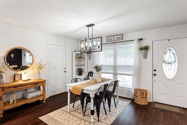 932 Devils River Drive, Granbury, TX 76048