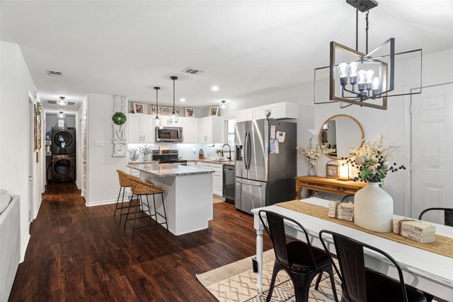 932 Devils River Drive, Granbury, TX 76048