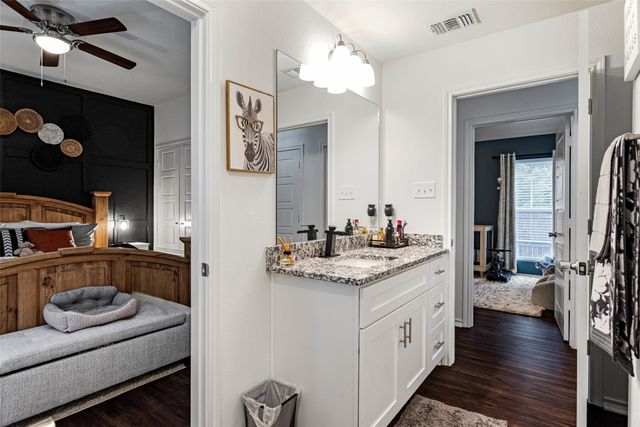 932 Devils River Drive, Granbury, TX 76048
