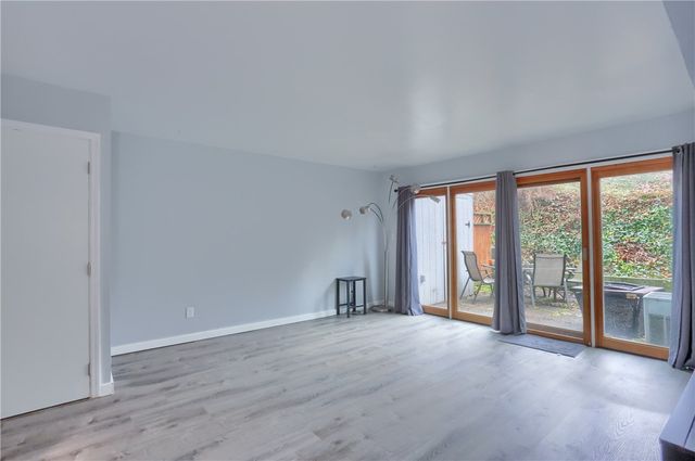 444 Country View Ct, Pennsbury, PA 15205