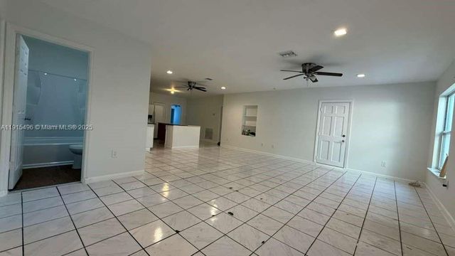 870 NE 142nd St 870, North Miami, FL 33161