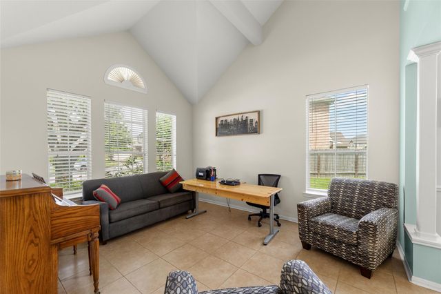 44 Parkway Place, Houston, TX 77040