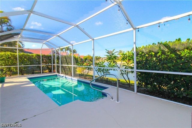 135 Lady Palm DR, Naples, FL 34104