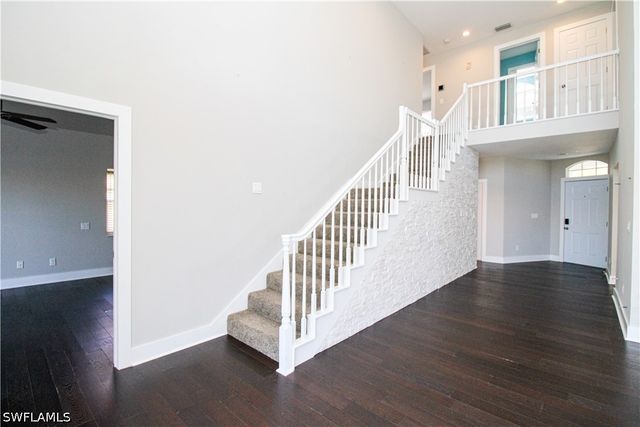 135 Lady Palm DR, Naples, FL 34104