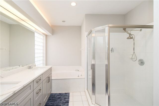 135 Lady Palm DR, Naples, FL 34104