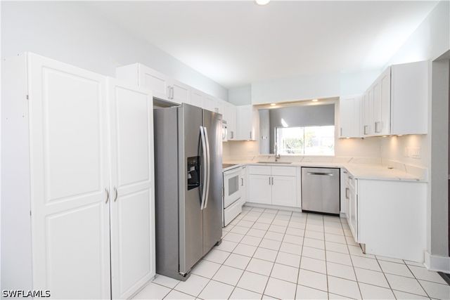 135 Lady Palm DR, Naples, FL 34104
