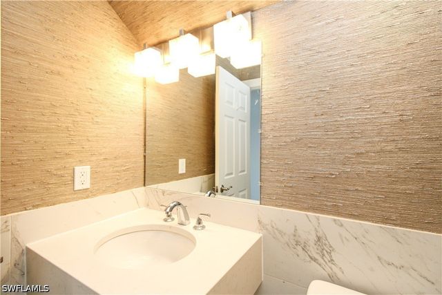 135 Lady Palm DR, Naples, FL 34104