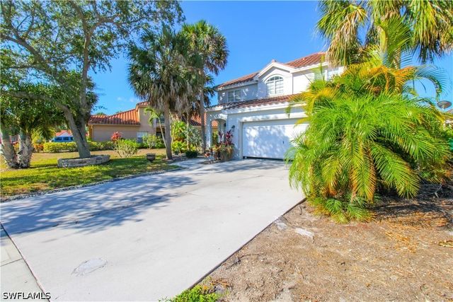 135 Lady Palm DR, Naples, FL 34104