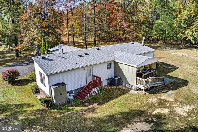220 CHALKLEVEL RD, Louisa, VA 23093
