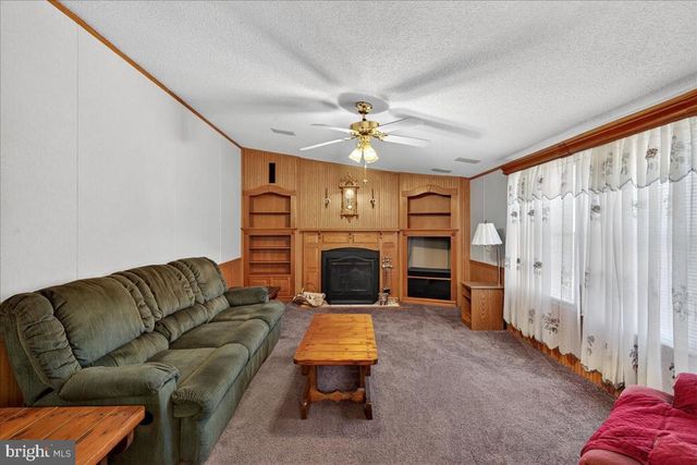 220 CHALKLEVEL RD, Louisa, VA 23093